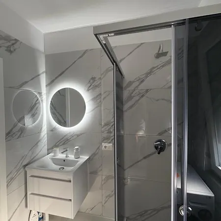 Luxe & Lazy Apartment Shkoder